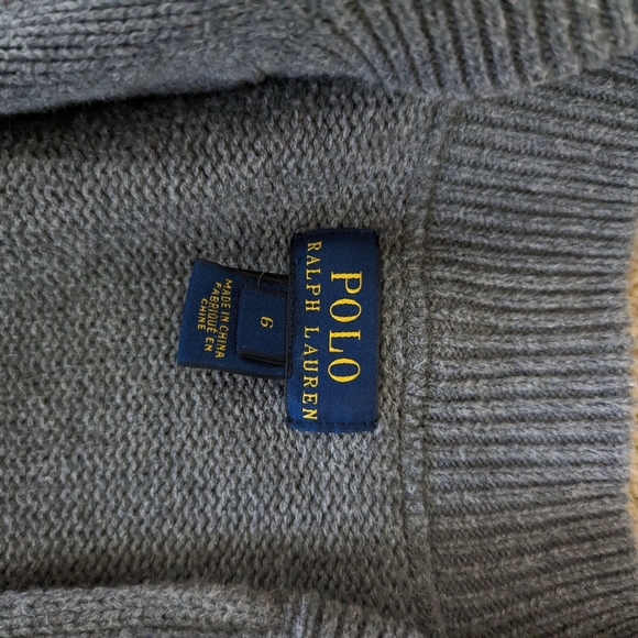 100% cotton, polo by Ralph Lauren, boys size 6, gray classic zip up cardigan. - Picture 10 of 11